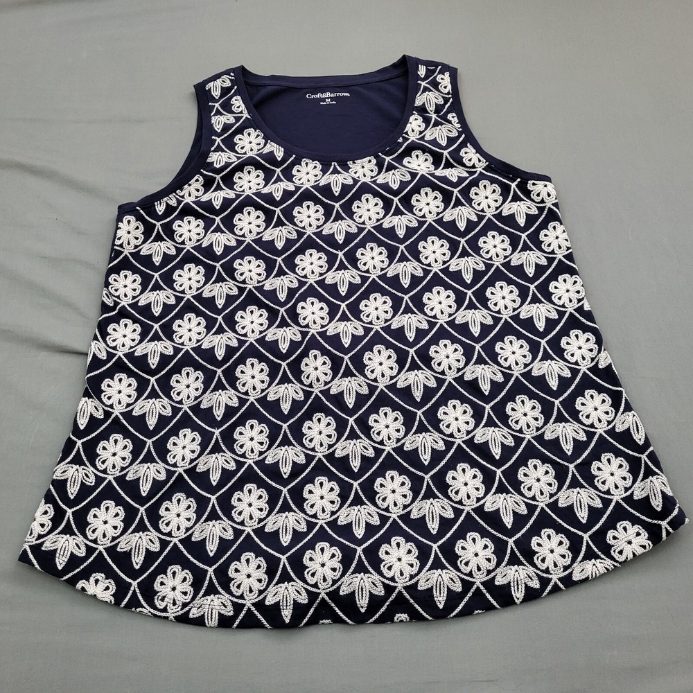 Croft & Barrow Womens Medium M Sleeveless Embroidered Floral Blue Tank Top Shirt